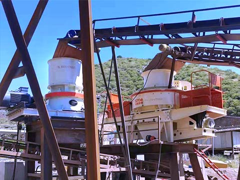 邵陽(yáng)隆回石灰石尾料破碎生產(chǎn)線現(xiàn)場(chǎng)