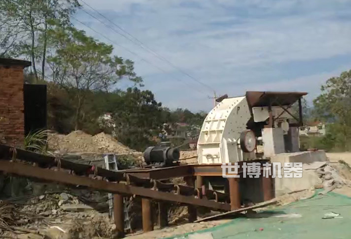 錘式破碎機PC1000*1000