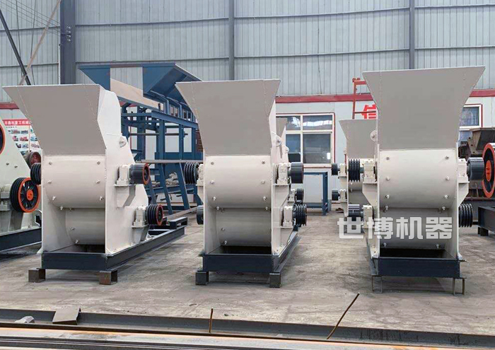 雙級(jí)破碎機(jī)生產(chǎn)車間 雙級(jí)破碎機(jī)生產(chǎn)車間