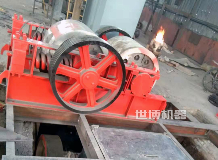 對輥式制砂機 對輥式制砂機