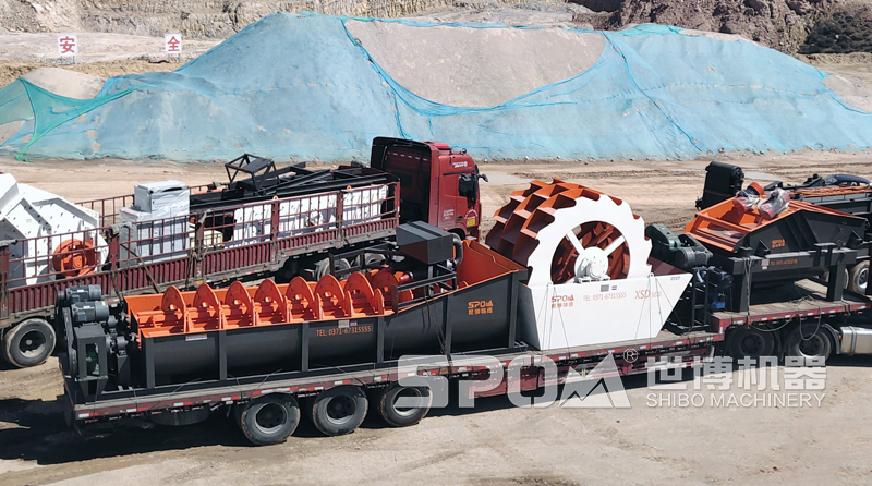 輪斗洗砂機和螺旋洗砂機發(fā)貨現場 輪斗洗砂機和螺旋洗砂機發(fā)貨現場